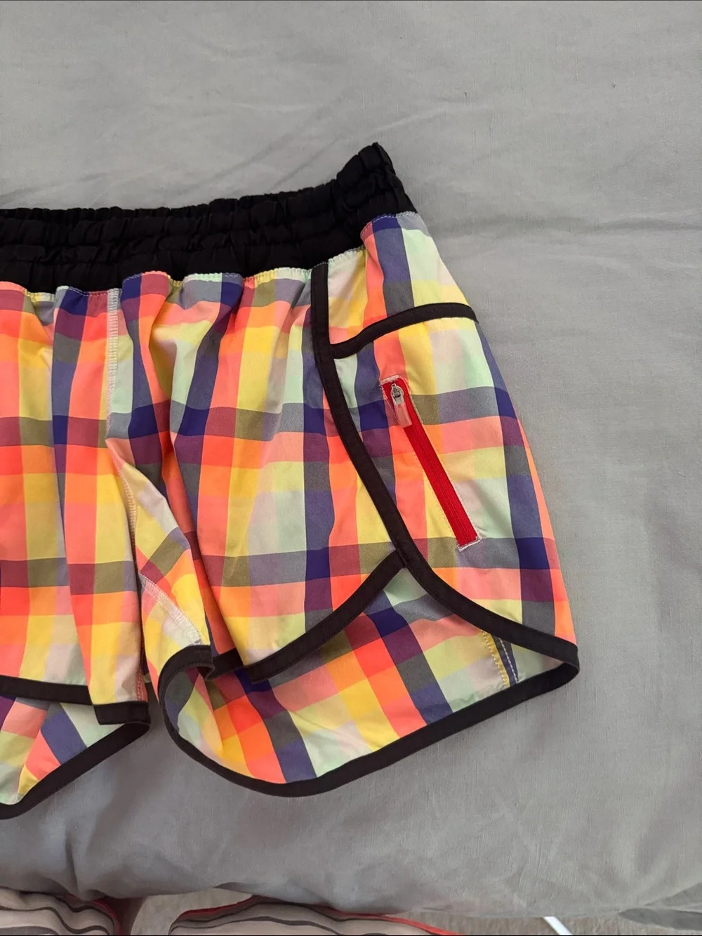 lululemon Neon Plaid Tracker 5 sho Athletic Shorts with liner 4” inseam - Picture 6 of 6